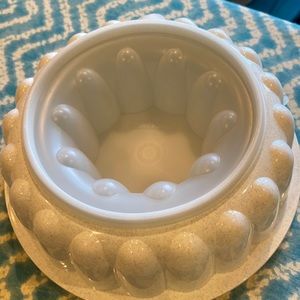 Tupperware jello mold. New no tags.